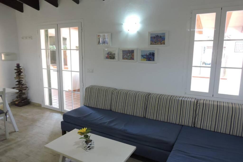 Chalet Cerca De La Playa Cala'N Bosch  Exterior photo